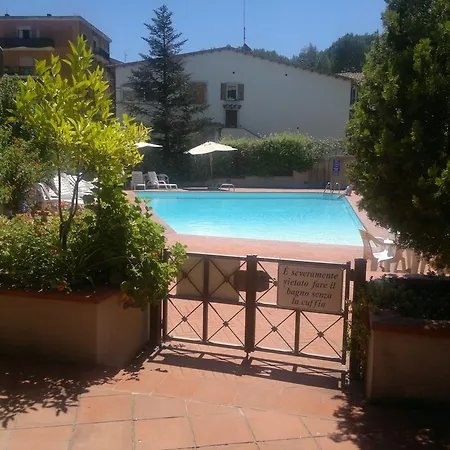 Porto Azzuro 6 Beds Apartment *