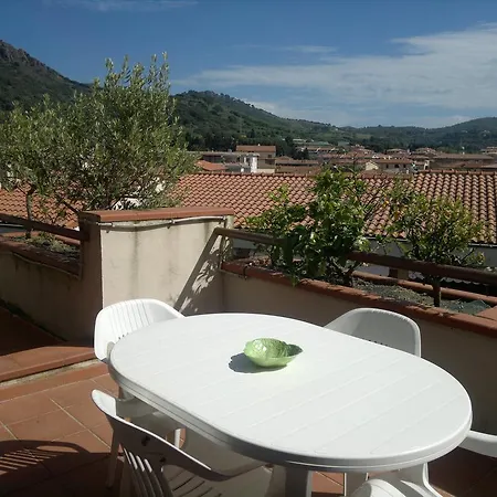 Porto Azzuro 6 Beds Apartment *