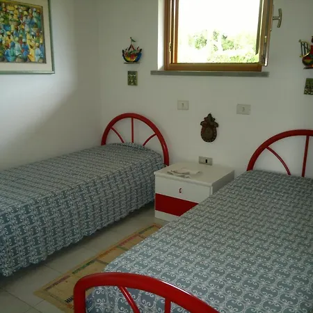Porto Azzuro 6 Beds
