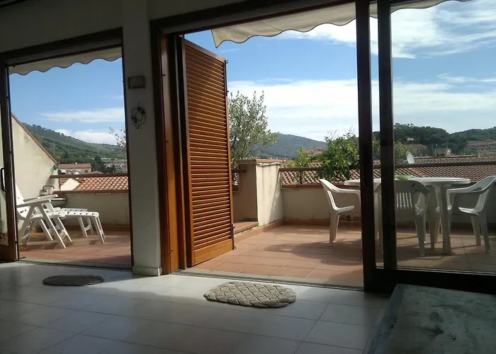 Lägenhet Porto Azzuro 6 Beds Porto Azzurro