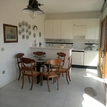 Porto Azzuro 6 Beds * Порт-Аццурро